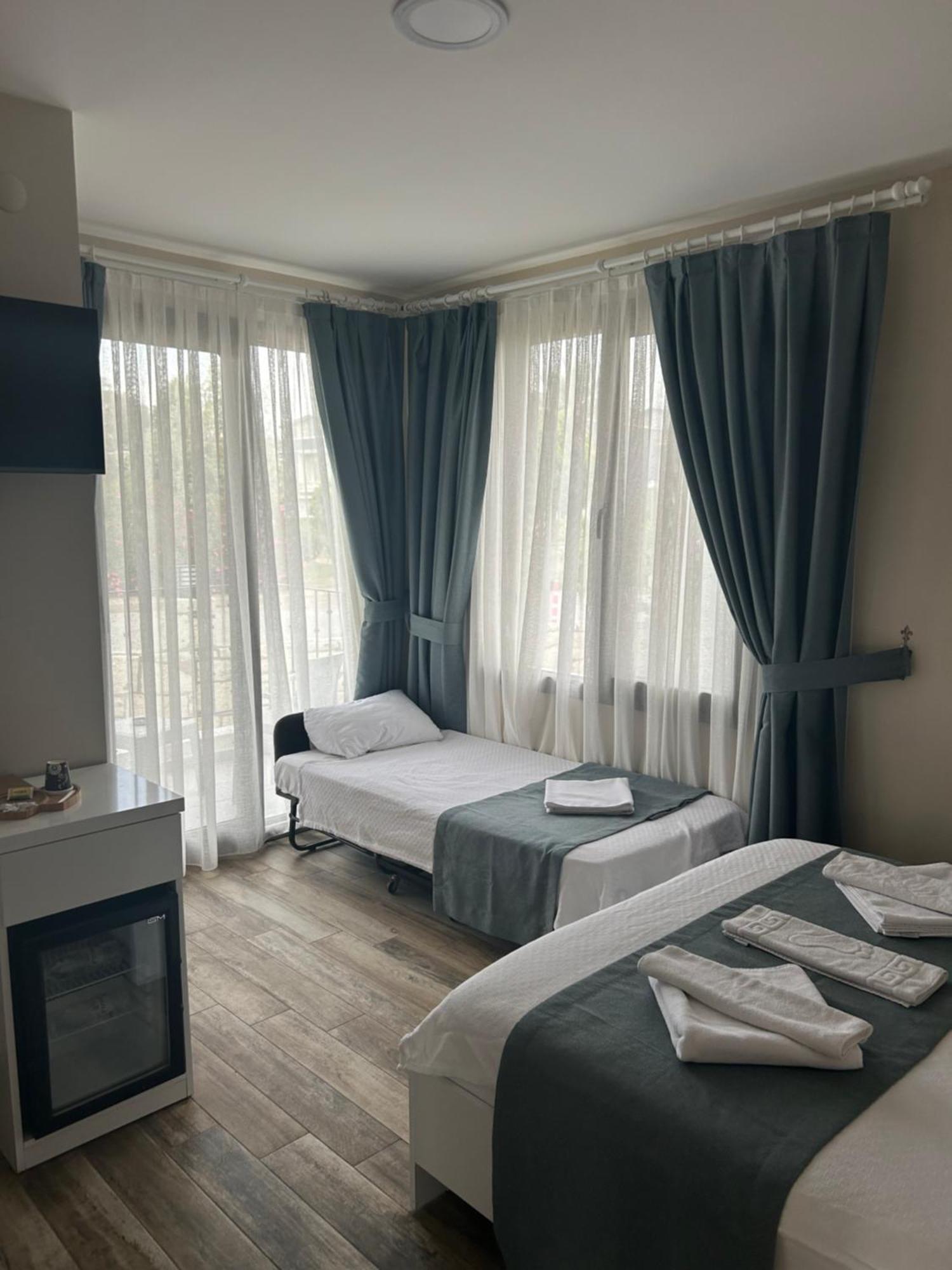 Aurora Sigacik Hotel セェフェリヒサール エクステリア 写真